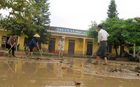 lũ, học sinh, đến trường, sách vở