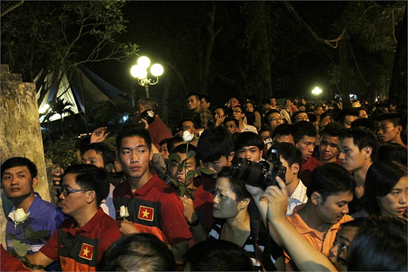U19 Viet Nam thanh kinh den vieng Dai tuong Vo Nguyen Giap