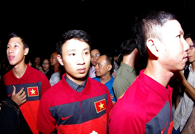 U19 Viet Nam thanh kinh den vieng Dai tuong Vo Nguyen Giap