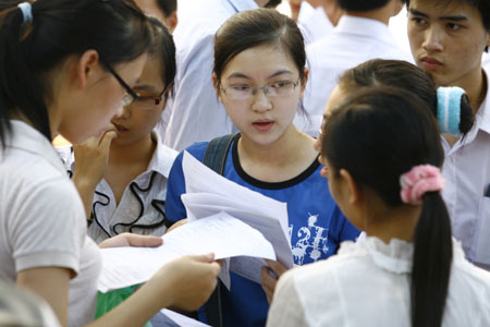 Sau nam 2015, thi tot nghiep THPT con 2 mon va bo thi Dai hoc