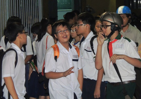 Nhiều học sinh được phụ huynh đặt lịch học kín mít. 