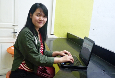 Cô tân sinh viên ĐH Ngoại thương Hà Hiền Thương.