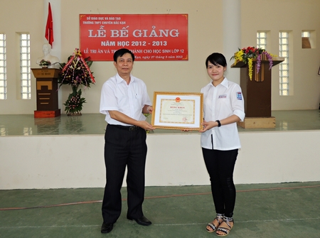 Với thành tích học sinh giỏi Quốc gia môn Ngữ văn, 