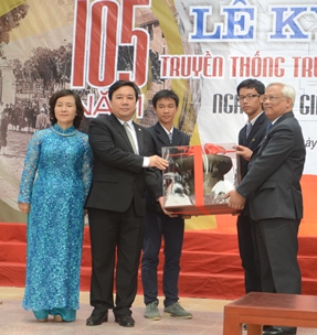 Trường Bưởi - Chu Văn An kỷ niệm 105 năm xây dựng và phát triển
