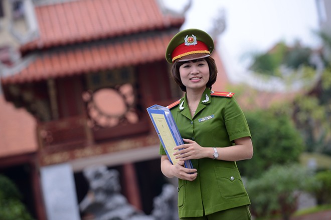 Cô giáo xinh đẹp của hàng ngàn sinh viên trường Cảnh sát 11