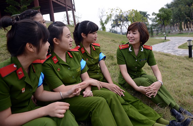 Cô giáo xinh đẹp của hàng ngàn sinh viên trường Cảnh sát 10