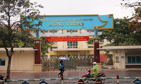 Đề thi của Trường THPT Chuyên Hùng Vương được khen ý nghĩa, mang tính thời sự và nhân văn.