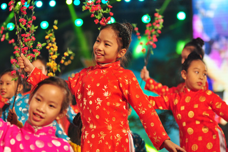 Lich nghi tet hoc sinh Nghe An 2017 toi thieu 8 ngay