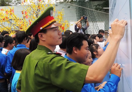 Các bạn trẻ