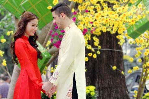 Diễm My 9X hết lời khen ngợi bạn nhảy điển trai