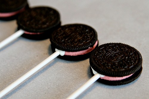 cách làm socola Valentine, bánh Oreo, lễ Tình nhân, quà tặng Valentine, kẹo trái tim, socola trắng