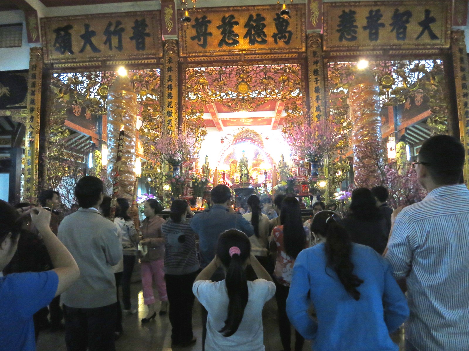 Xem gio xuat hanh, gio tot xau ngay 8/2/2014 (Mung 9 tet Giap Ngo)