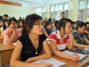 Sinh viên ra trường khó tìm việc làm có nên học ngành kinh tế?