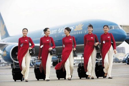Nu tiep vien hang khong Vietnam Airlines bi bat o Nhat vi an cap do