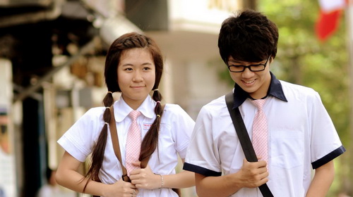 Hoc sinh lop 12 co nen yeu hay khong?