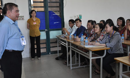 Lam thu tuc du thi: Cac hoi dong thi kiem soat chat che viec thi ho