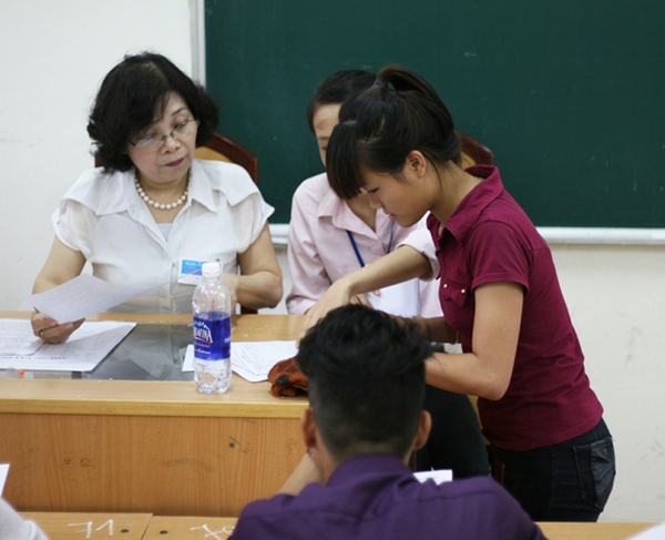 Nam 2014, ty le thi sinh du thi khoi Y - duoc, Bao chi, Su pham tang