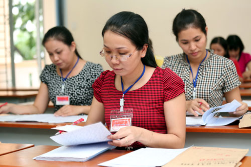 Diem thi dai hoc Kinh te Quoc dan nam 2014 cao hon nam truoc
