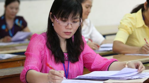 Diem chuan dai hoc nganh cong nghe tang, kinh te giam