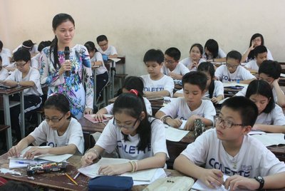 Yeu cau boi duong kien thuc phap luat cho giao vien giao duc cong dan