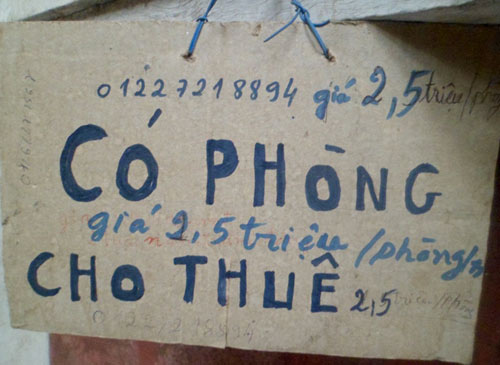 Cuoi ra nuoc mat voi canh sinh vien tim nha tro