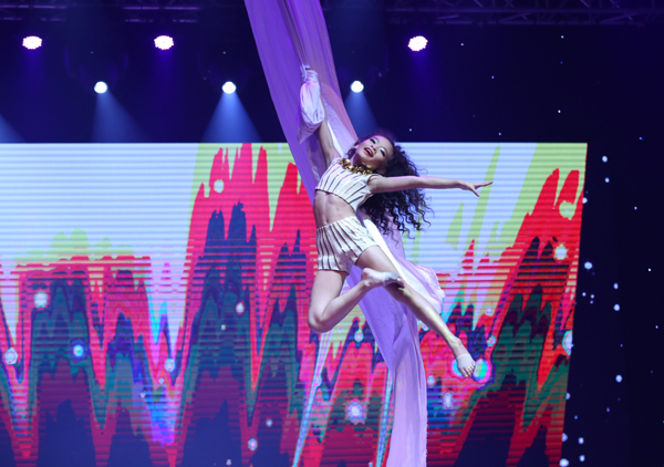 Buoc nhay hoan vu nhi 2014: Linh Hoa gianh ngoi quan quan