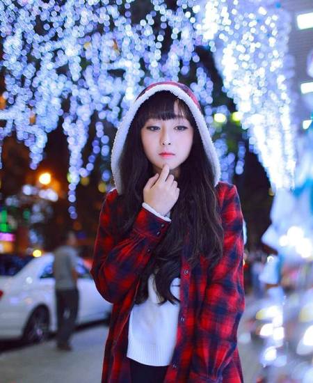 Nhiều người đã ví cô với Hạ Đạt  thiên thần truyện tranh ở Trung Quốc.