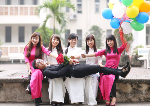 Những hình ảnh kỷ yếu 