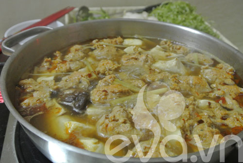 Huong dan lam mon lau cha cua bap bo cho ngay dong am cung