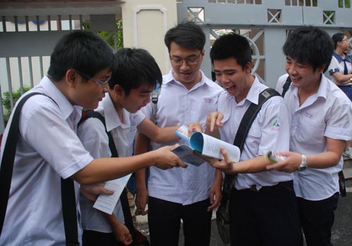 Thi sinh khong duoc mang atlat vao phong thi mon dia ly