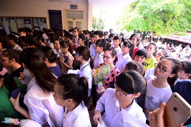15.000 thí sinh đăng ký thi vào Đại học Quốc gia Hà Nội