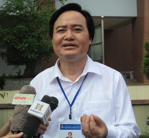 
Bộ trưởng Bộ GD&ĐT Phùng Xuân Nhạ
