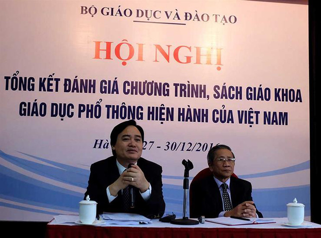 
Bộ trưởng Bộ GD&ĐT Phùng Xuân Nhạ tại hội nghị đánh giá chương trình, sách giáo khoa giáo dục phổ thông hiện hành

 
