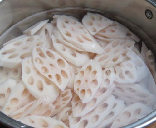4 sinh vien thiet mang vi no trong phong tro