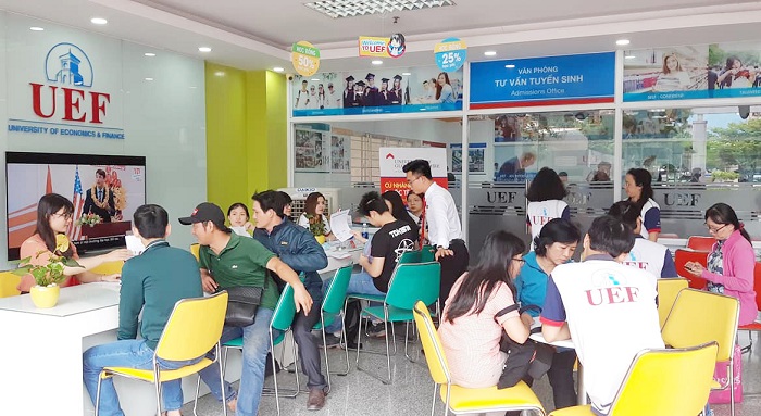 Xét tuyển học bạ UEF
