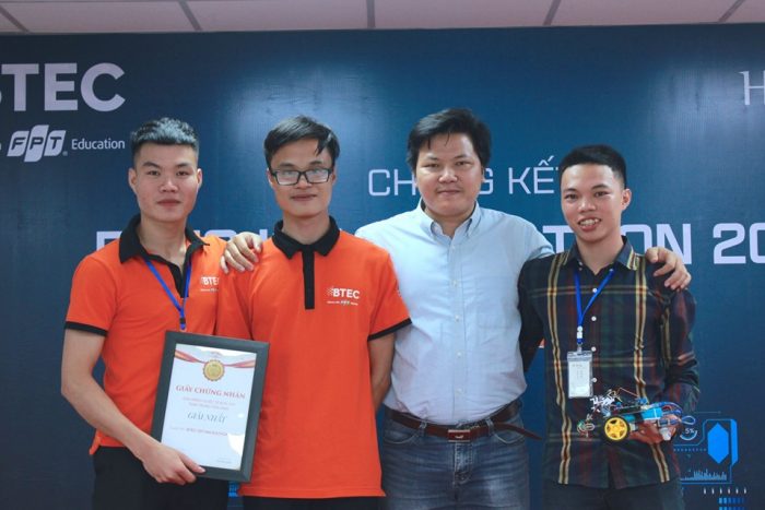 BTEC FPT tiep thu sau sac loi cua Chu tich Dai hoc FPT “cam AI moi khien quoc gia hung cuong”