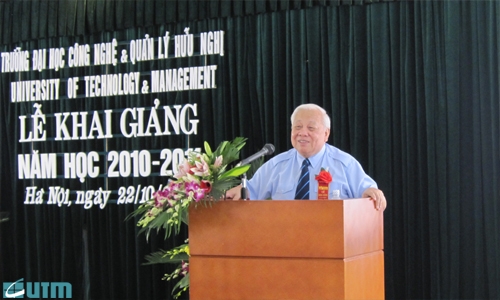 Dai hoc Cong nghe va Quan ly Huu nghi gian lan tuyen sinh