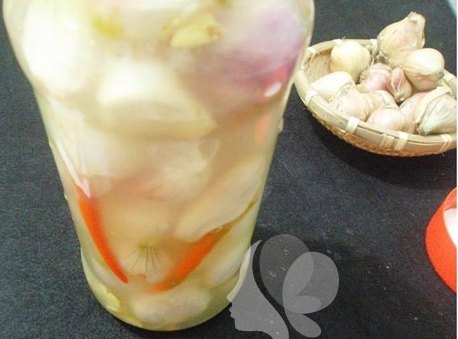 Huong dan cach muoi dua hanh ngon ngay tet